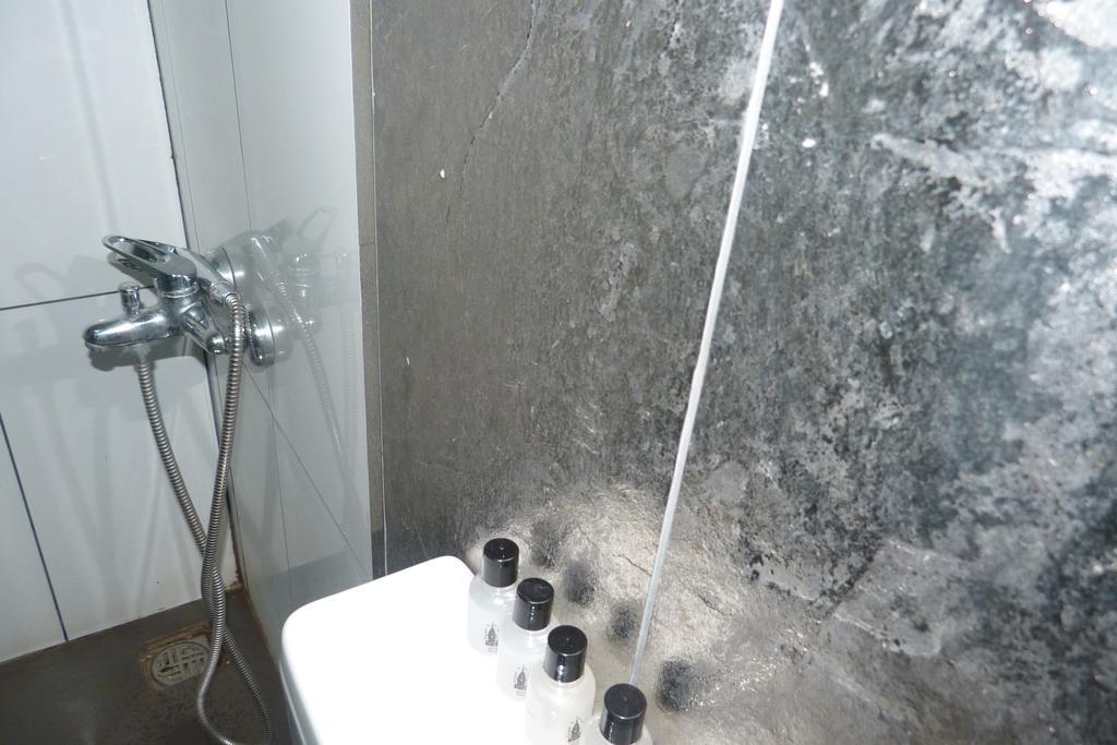 Eagles Budget Home Istanbul Zimmer foto