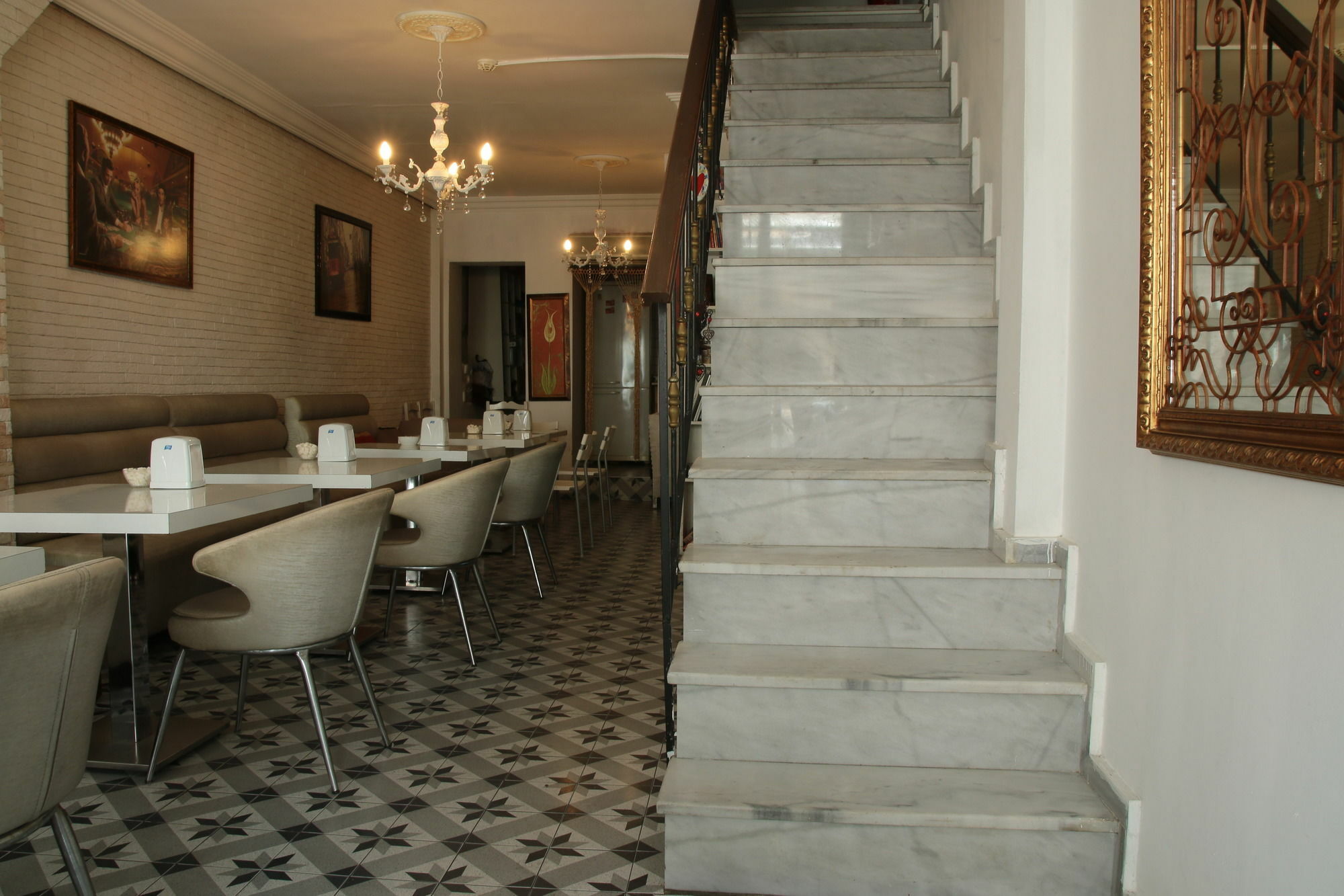 Eagles Budget Home Istanbul Exterior foto